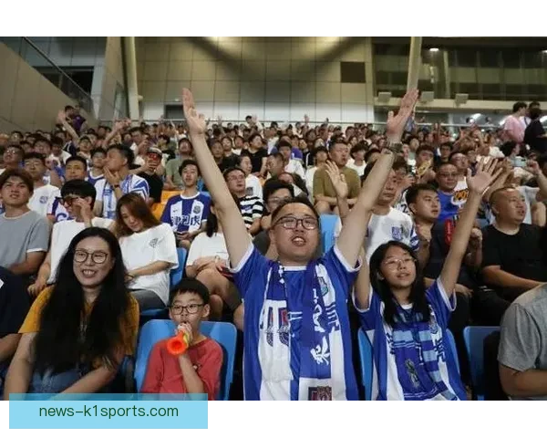 从海港到看台探寻萨勒尼塔纳球迷文化的激情与百年传承故事